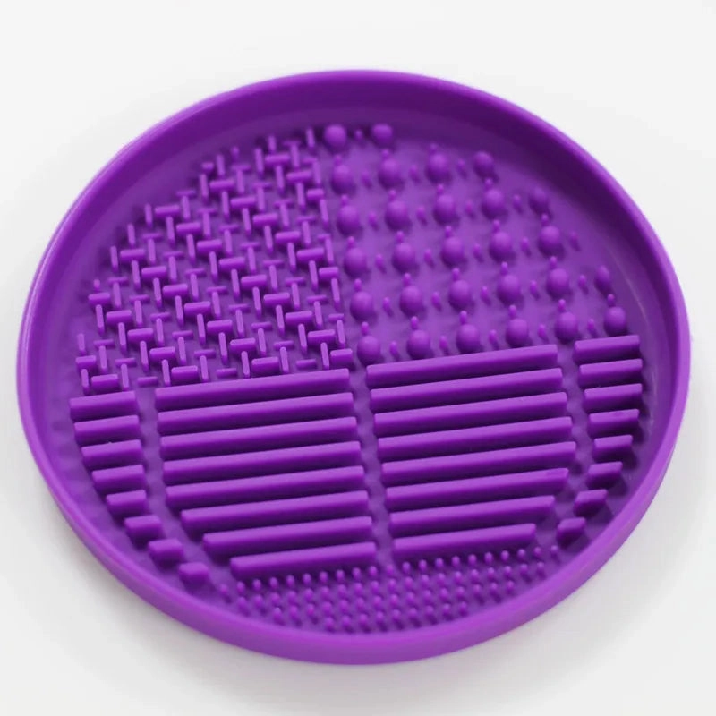 Pet supplies Slow Food  Bowl Cat Anti-Knockover Anti-Slip Food Bowl Puppy Anti-choking Silicone Toy Food Plate